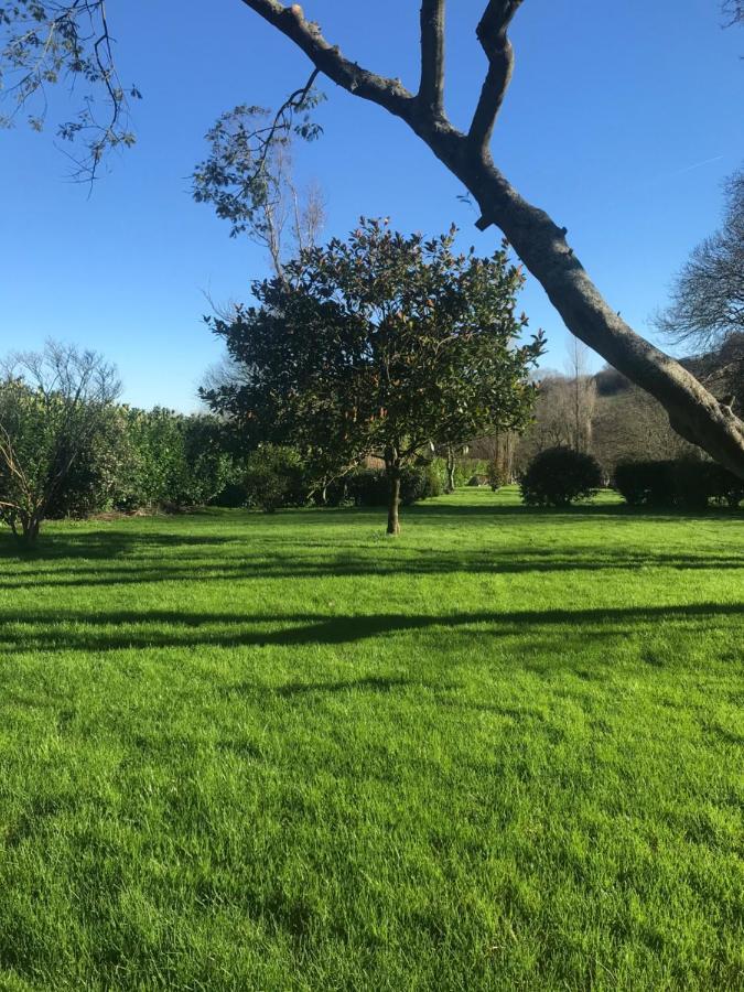 Villa GITE de charme entre Terre et Mer Wifi et Netflix à Plougonven Extérieur photo